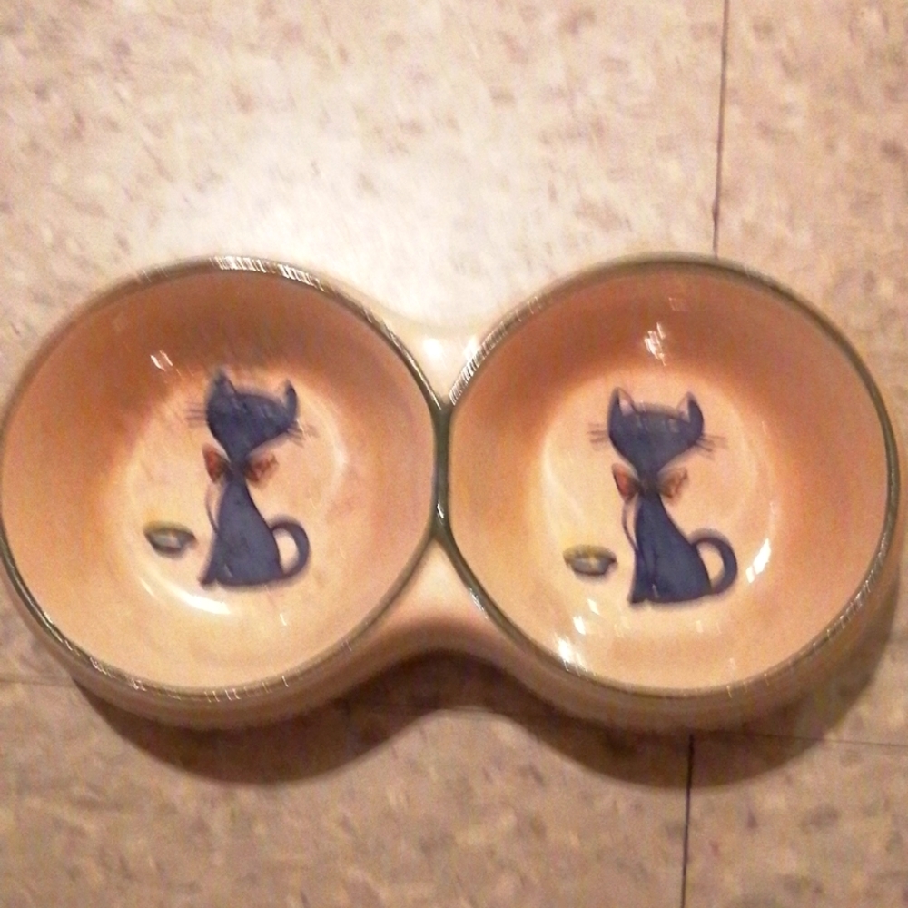 Vintage kitten bowl